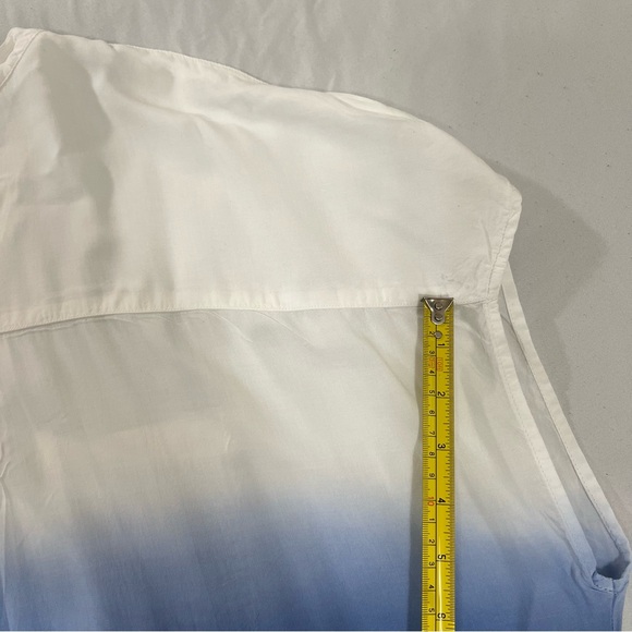 Torrid Challis Button-Front Dolman Sleeve Тор Block Color White N Blue Sz 1 (1X) - Picture 7 of 12